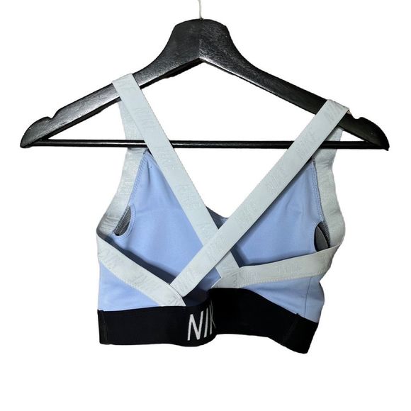 Nike Womens Sports Bra Medium - Picture 2 of 2